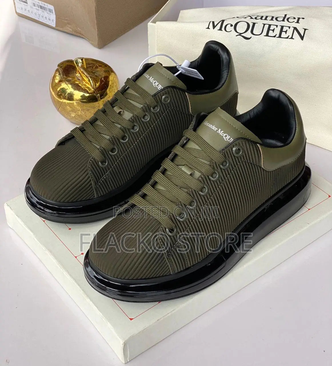 Alexander Mcqueen
