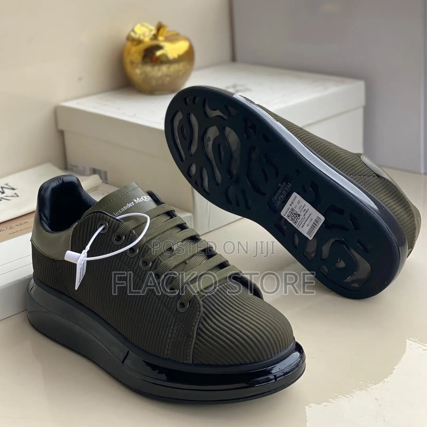 Alexander Mcqueen
