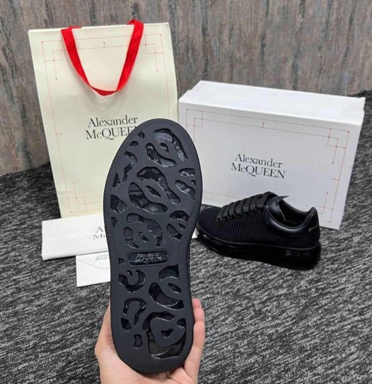 Alexander McQueen Black