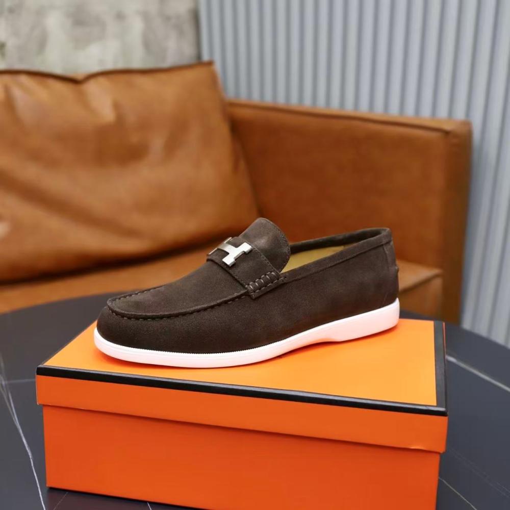 Hermès en daim marron
