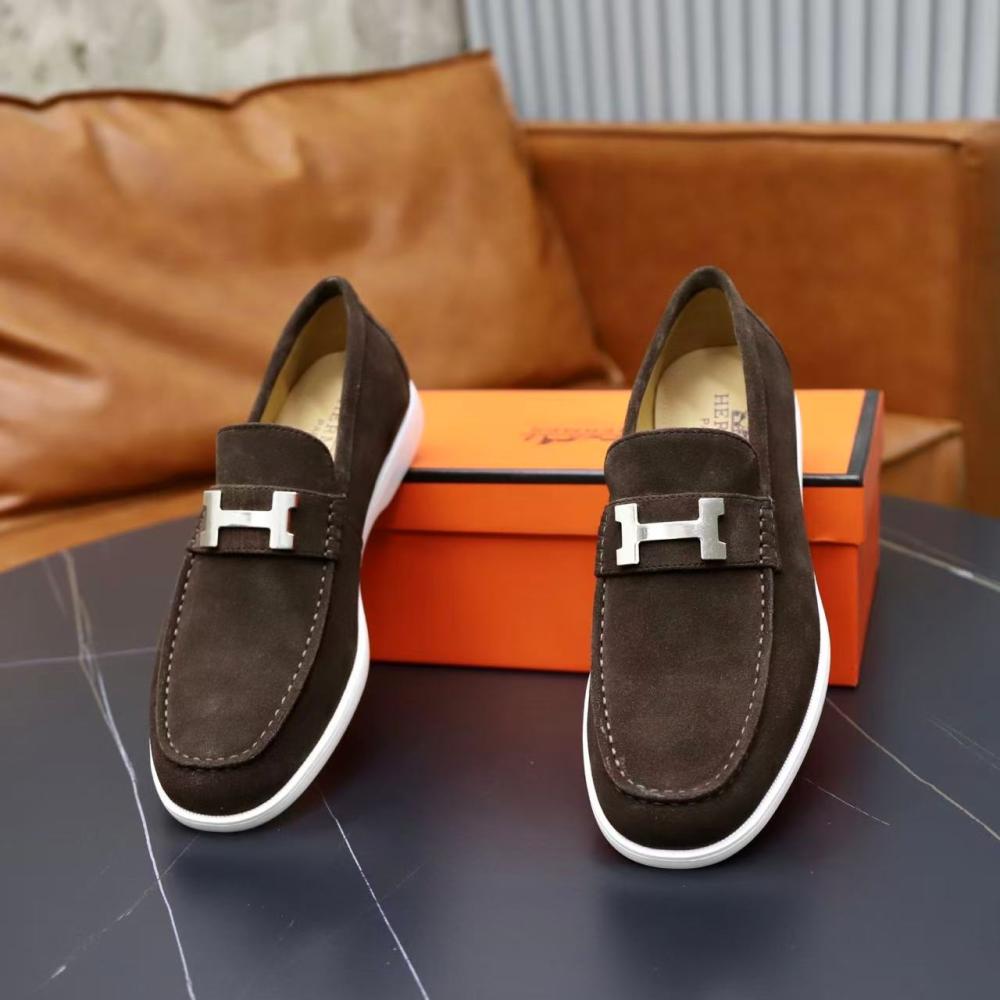 Hermès en daim marron