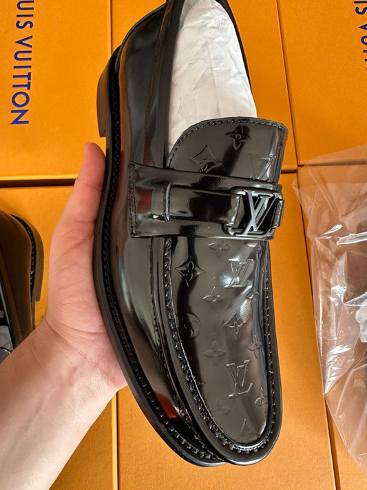 LV Major Loafer Black