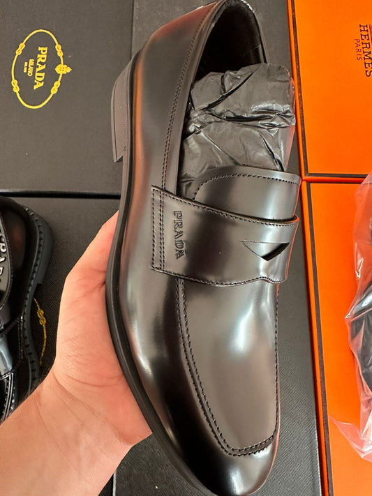 Prada Mocassins Noir En Cuir