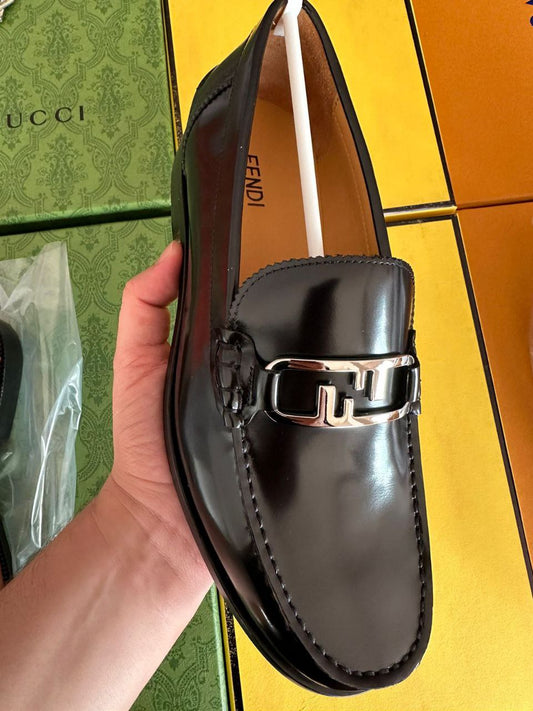 Mocassins Fendi O’Lock en cuir noir